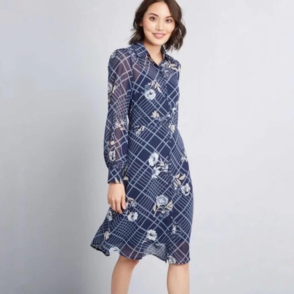 Modcloth Captivation Navy Floral Plaid Shirt Dress Size Small Office Sheer